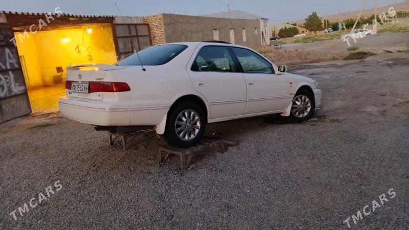 Toyota Camry 2000 - 179 000 TMT - Bäherden - img 4