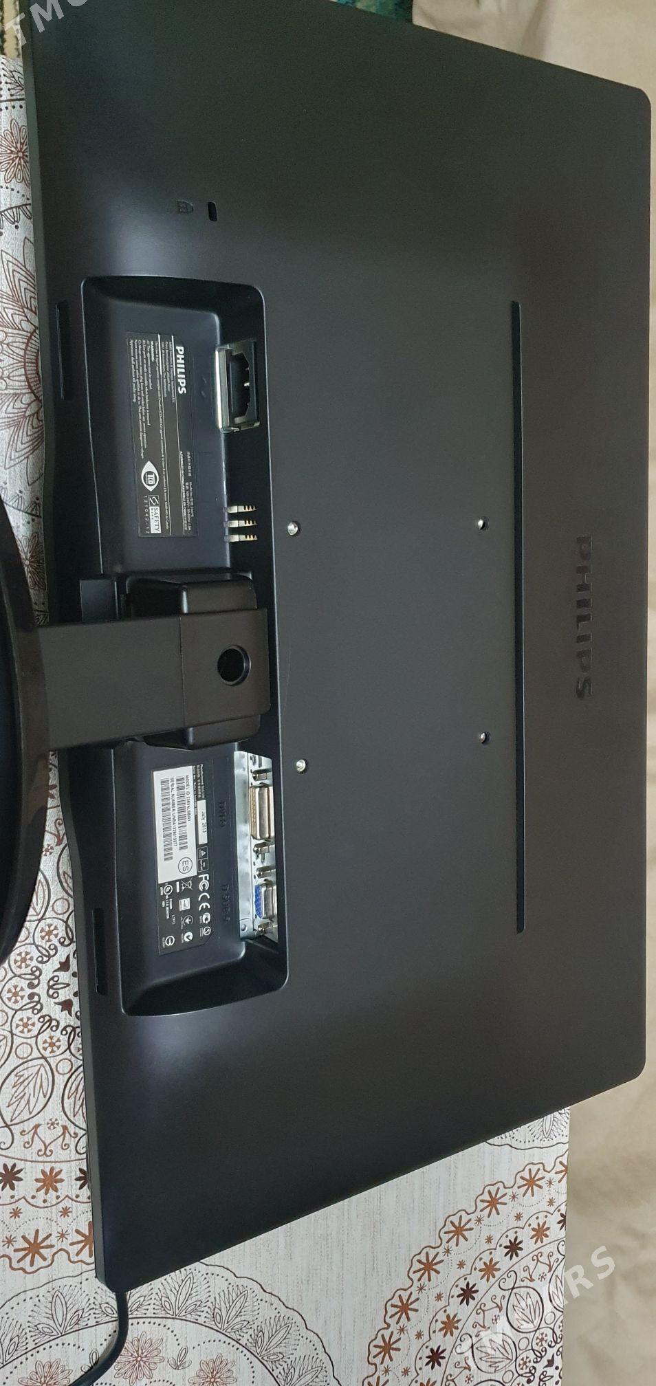 Monitor PHILIPS 22 - 30 mkr - img 2