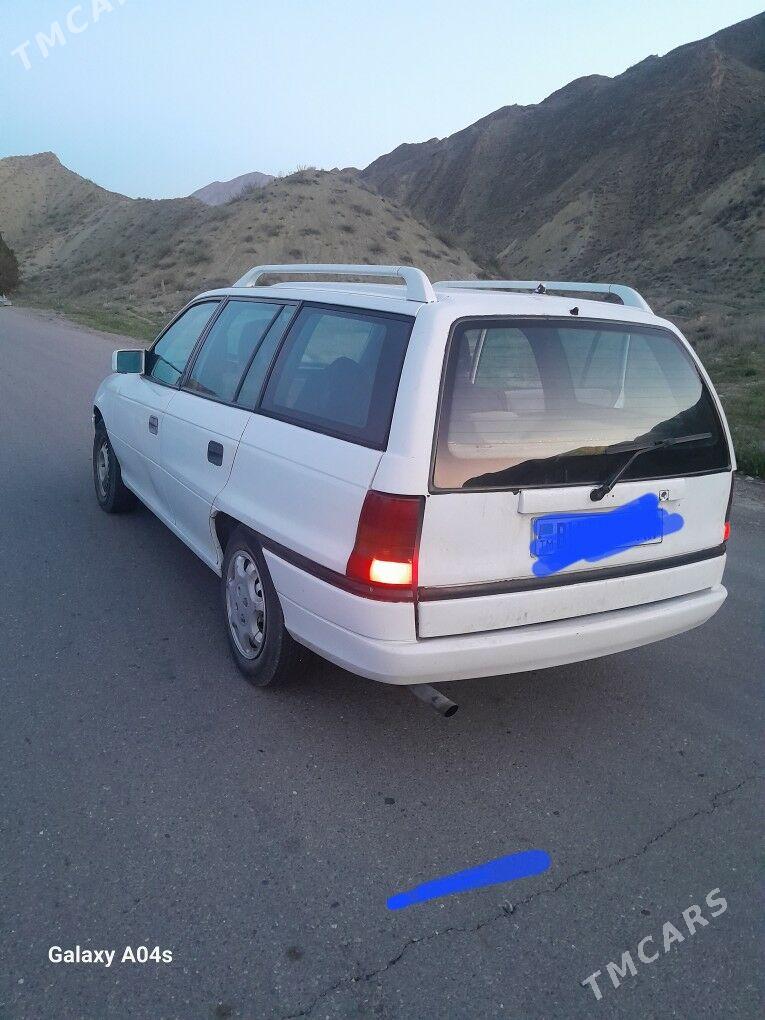 Opel Astra 1993 - 30 000 TMT - Ak bugdaý etraby - img 2