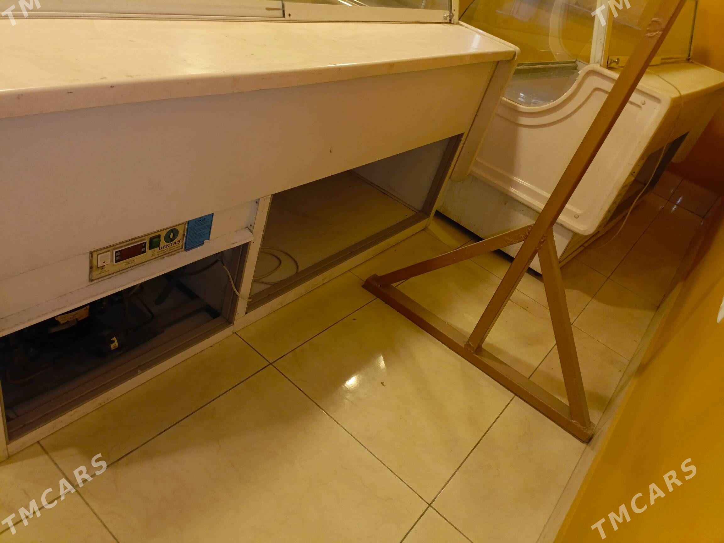 Vitrina - Мары - img 3