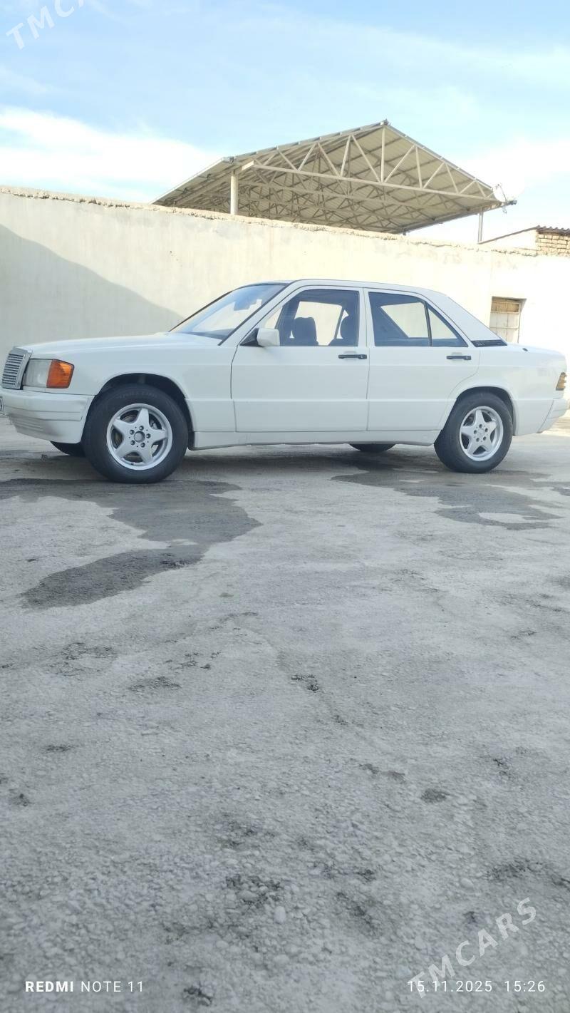 Mercedes-Benz 190E 1989 - 45 000 TMT - Теджен - img 1