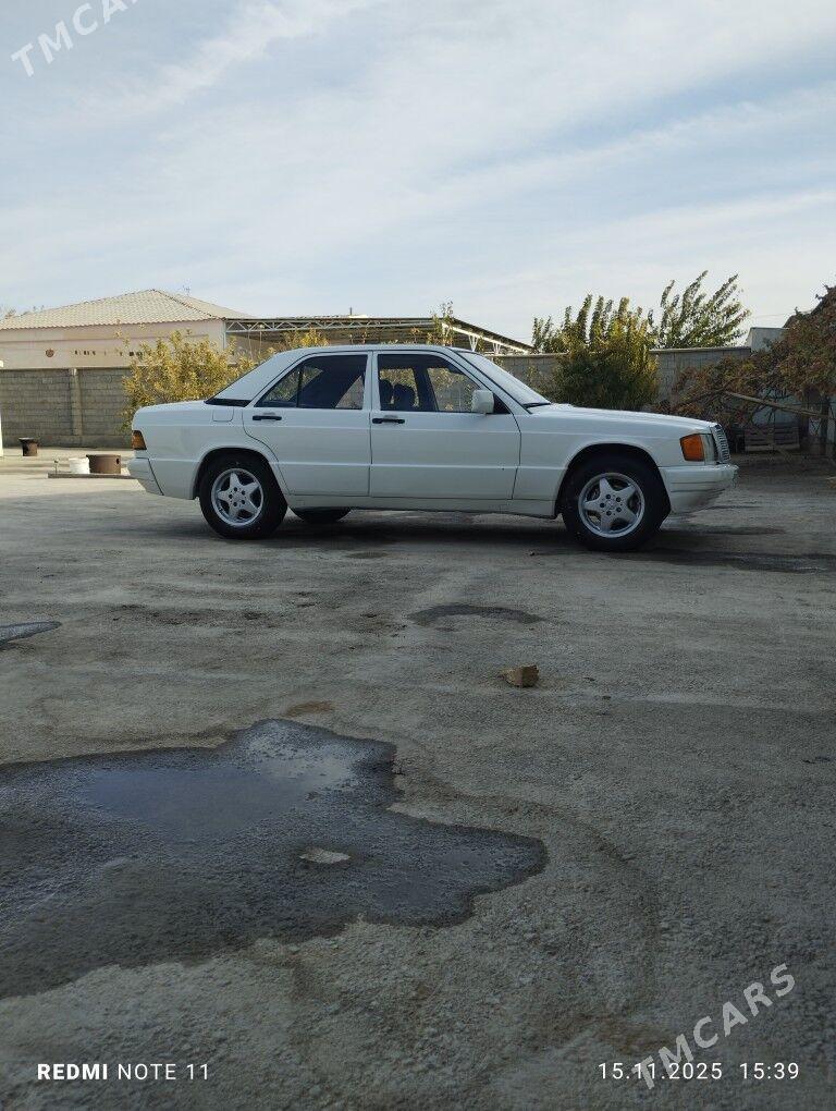 Mercedes-Benz 190E 1989 - 45 000 TMT - Теджен - img 8