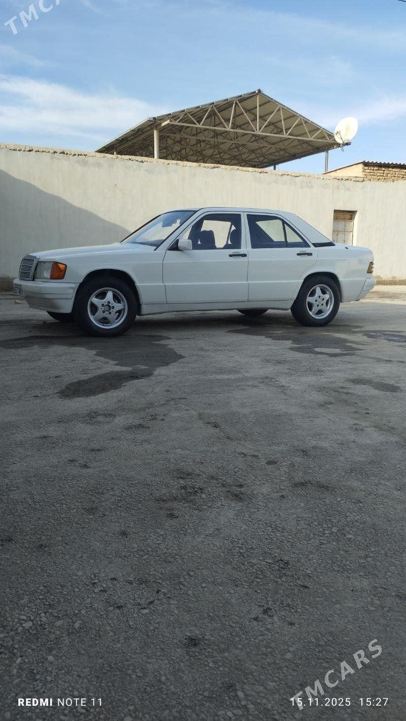 Mercedes-Benz 190E 1989 - 45 000 TMT - Теджен - img 2