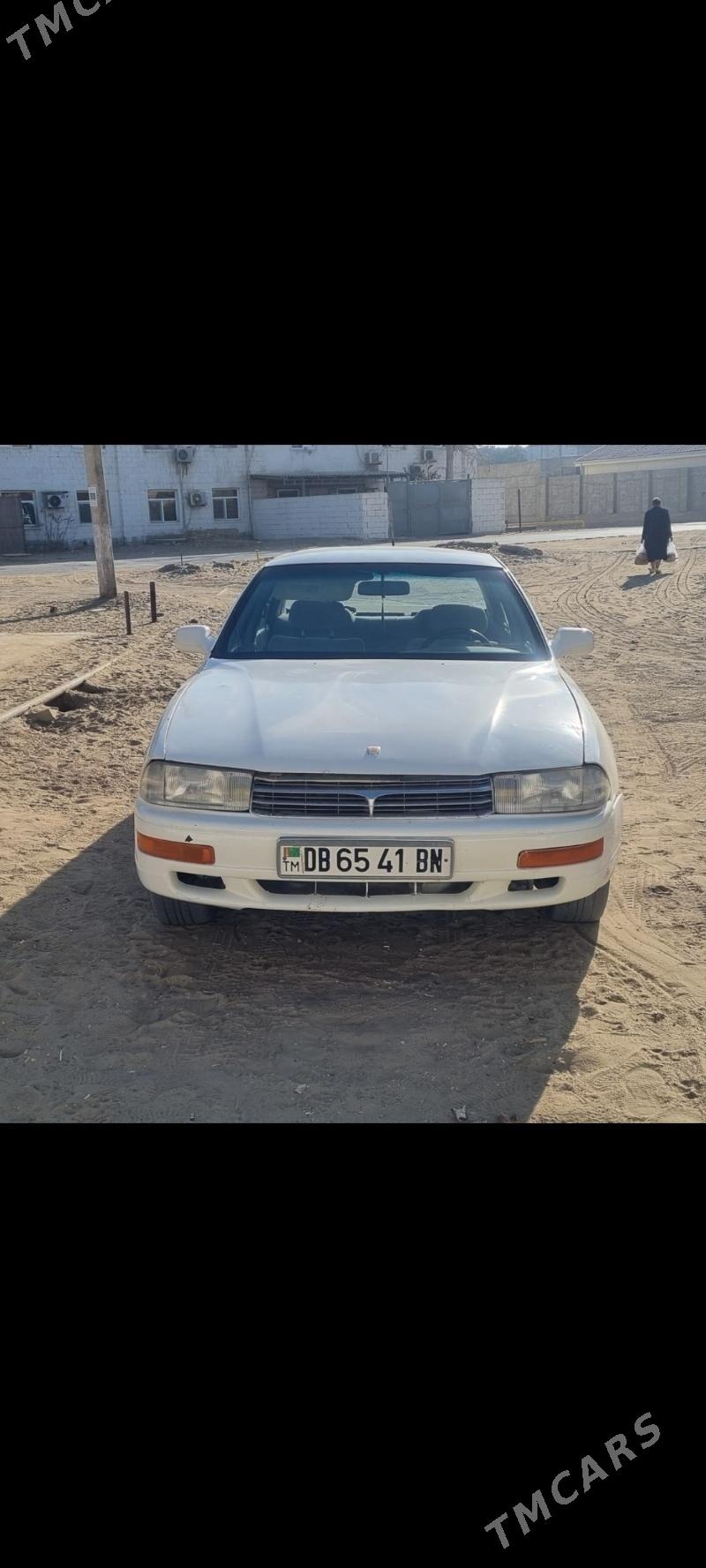 Toyota Camry 1993 - 35 000 TMT - Хазар - img 1