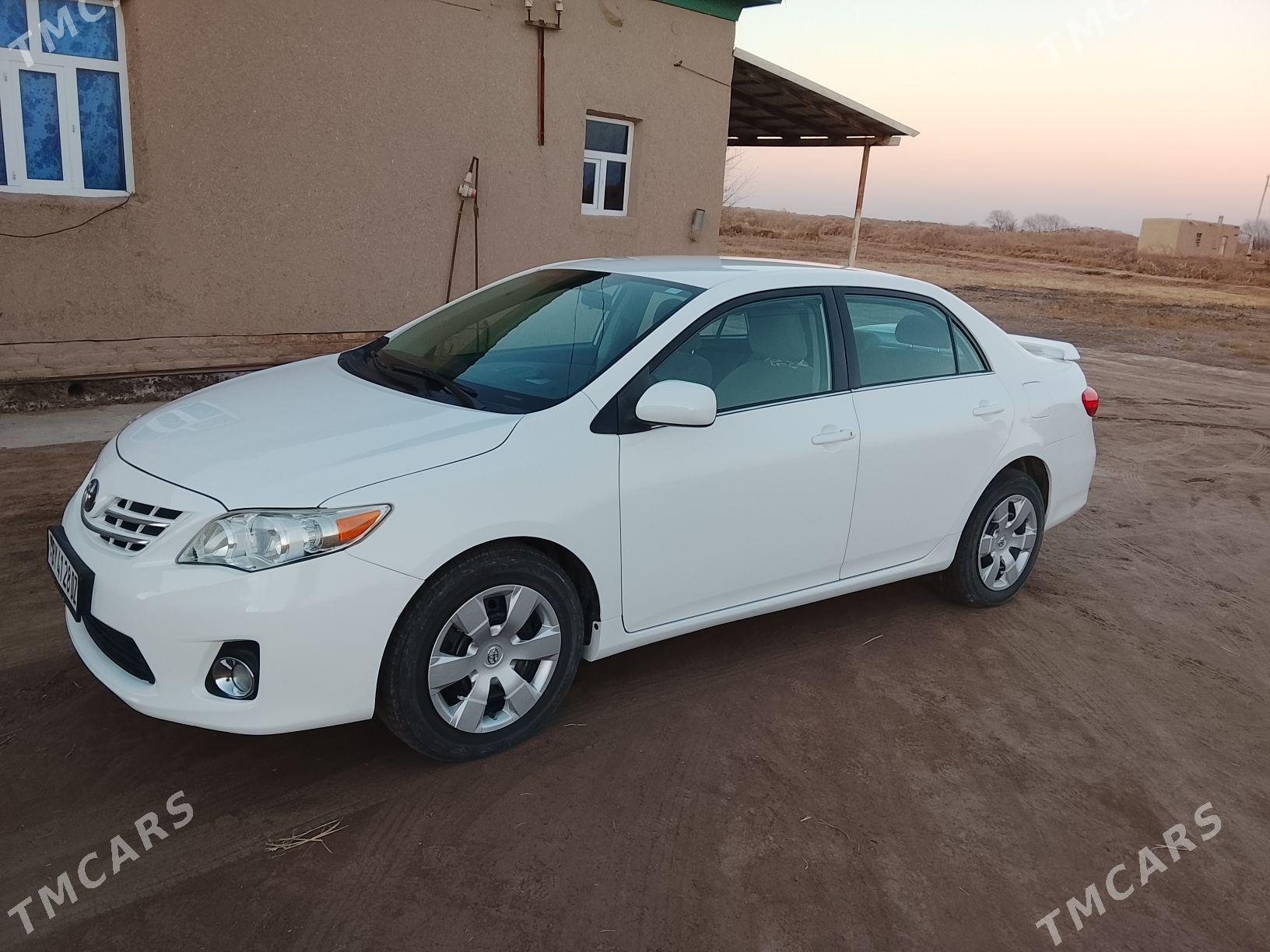 Toyota Corolla 2013 - 170 000 TMT - Türkmenbaşy etr. - img 3