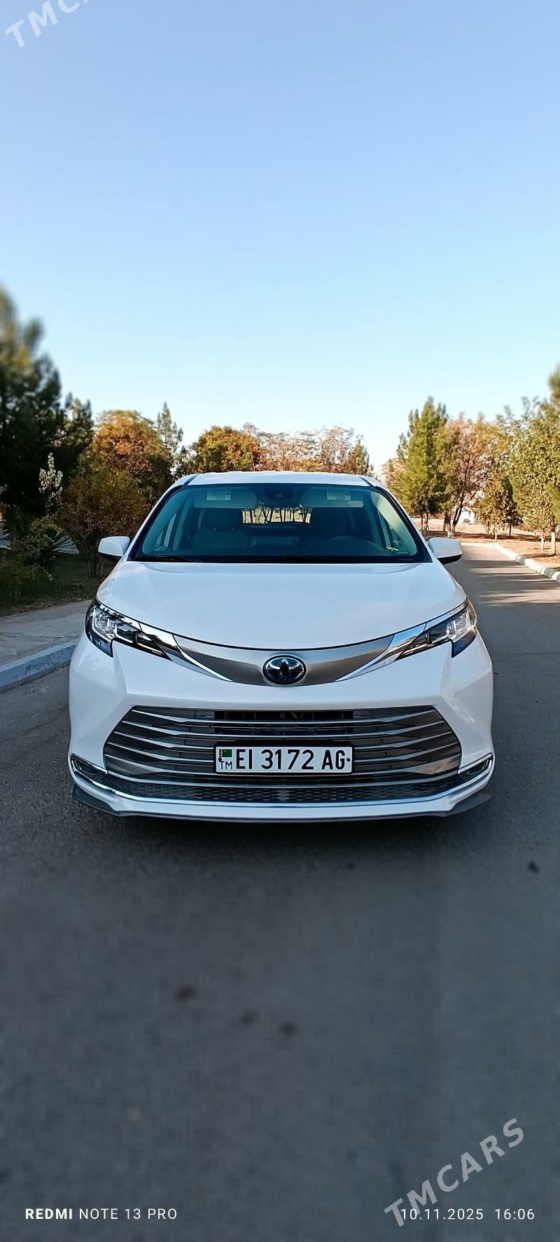 Toyota Sienna 2021 - 480 000 TMT - Aşgabat - img 4