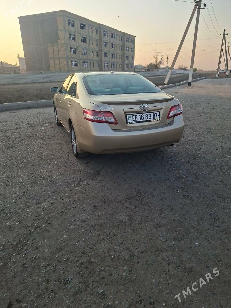 Toyota Camry 2010 - 180 000 TMT - Дашогуз - img 1