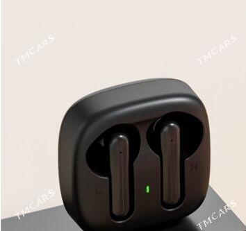 BLUTUZ NAUSNIK - Mary - img 4