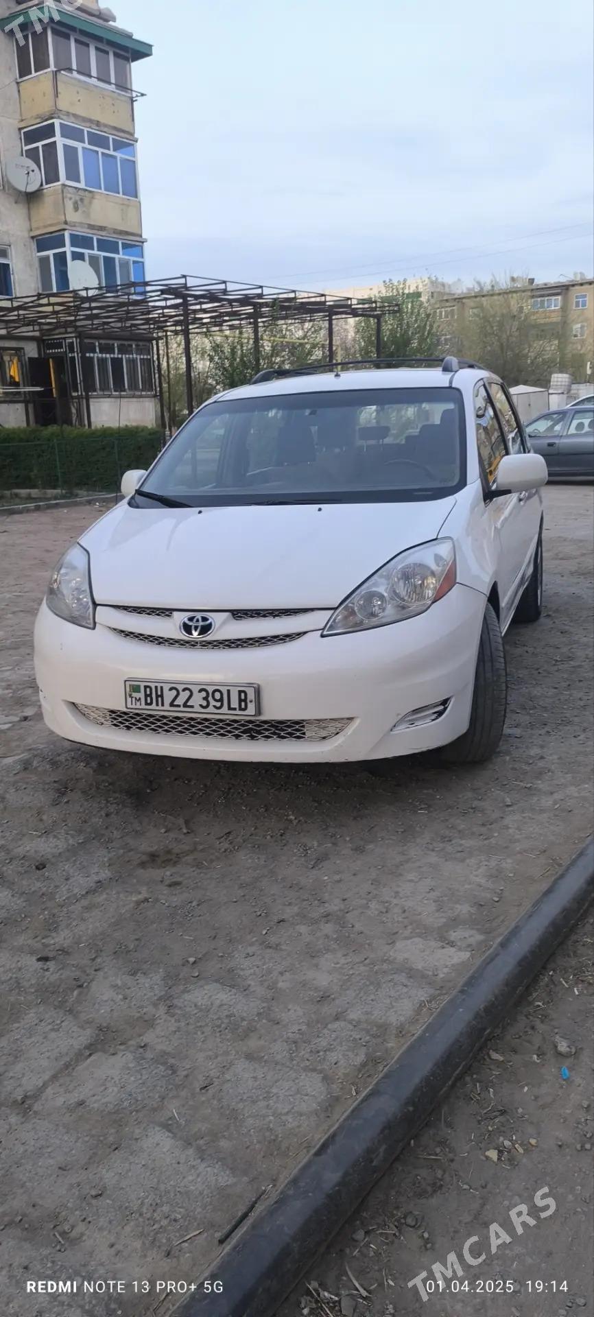 Toyota Sienna 2008 - 200 000 TMT - Sakar - img 1