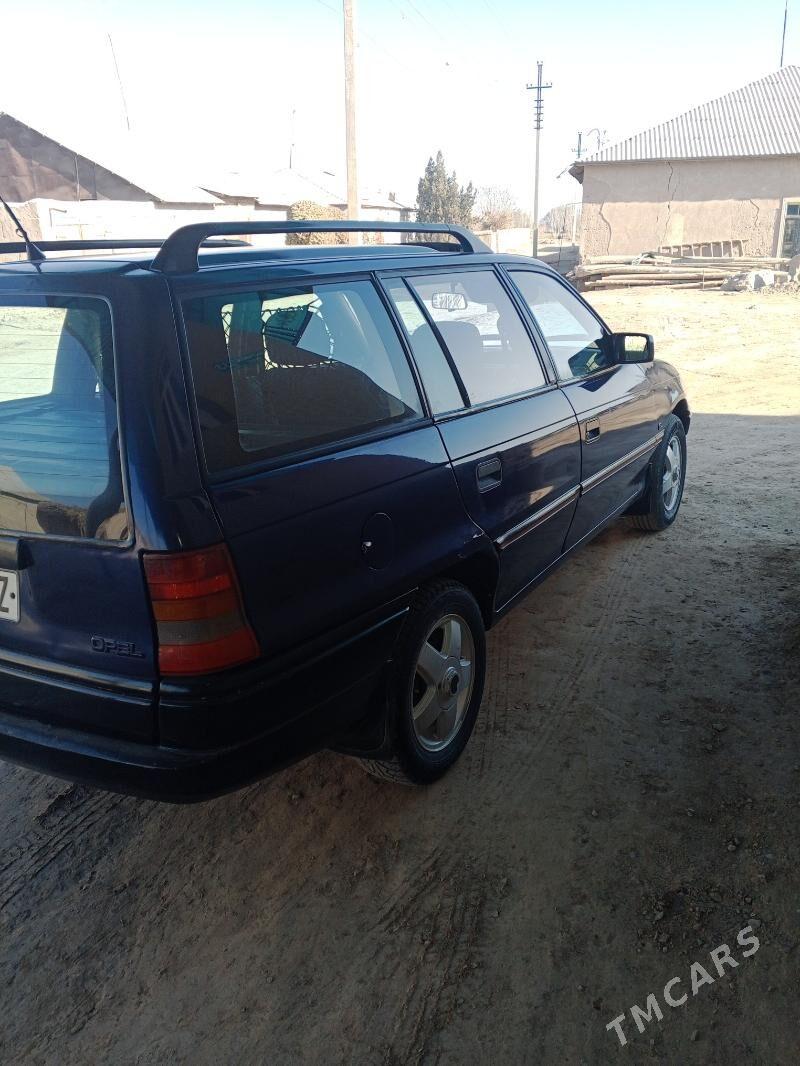 Opel Astra 1993 - 47 000 TMT - Шабатский этрап - img 4