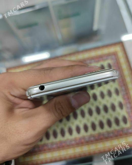 Honor 7s 16 - Гаудан "Б" - img 3