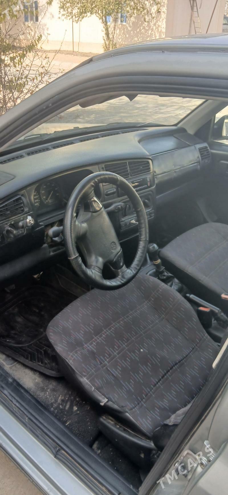 Volkswagen Golf 1993 - 21 000 TMT - Чоганлы - img 4
