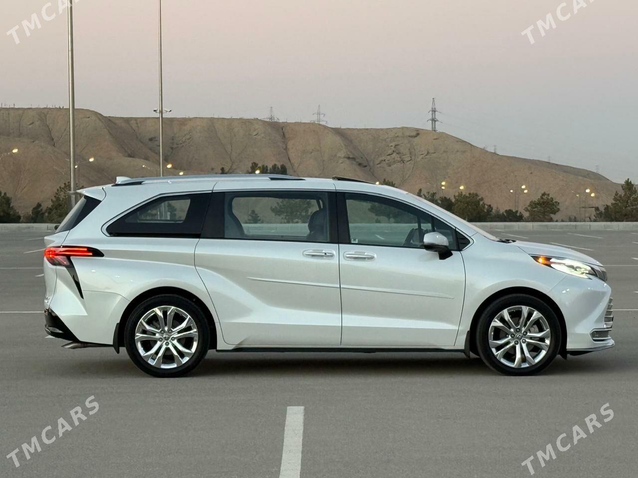 Toyota Sienna 2023 - 745 000 TMT - Aşgabat - img 6