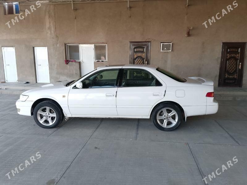 Toyota Camry 1998 - 150 000 TMT - Ýolöten - img 3