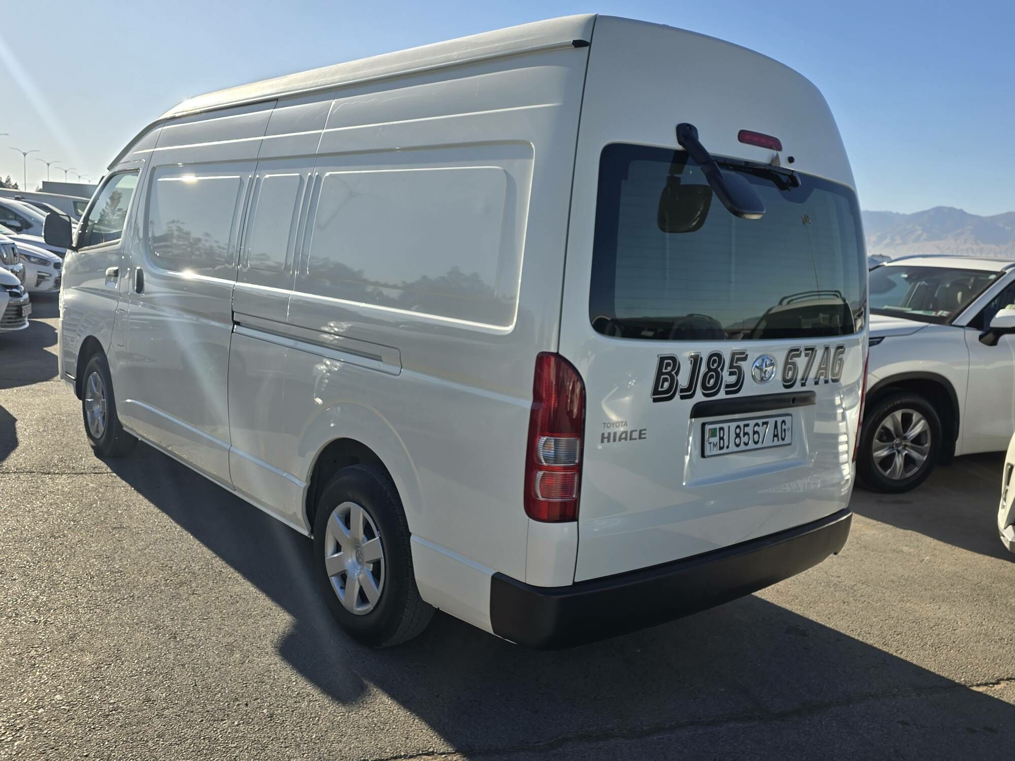 Toyota Hiace 2023 - 567 000 TMT - Aşgabat - img 4