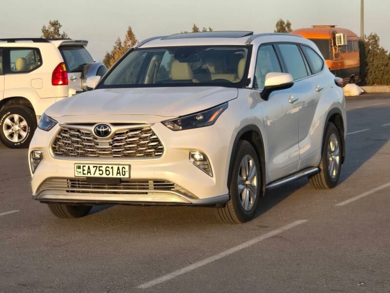 Toyota Highlander 2022 - 675 000 TMT - Aşgabat - img 5