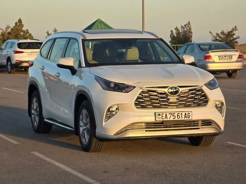 Toyota Highlander 2022 - 675 000 TMT - Aşgabat - img 6