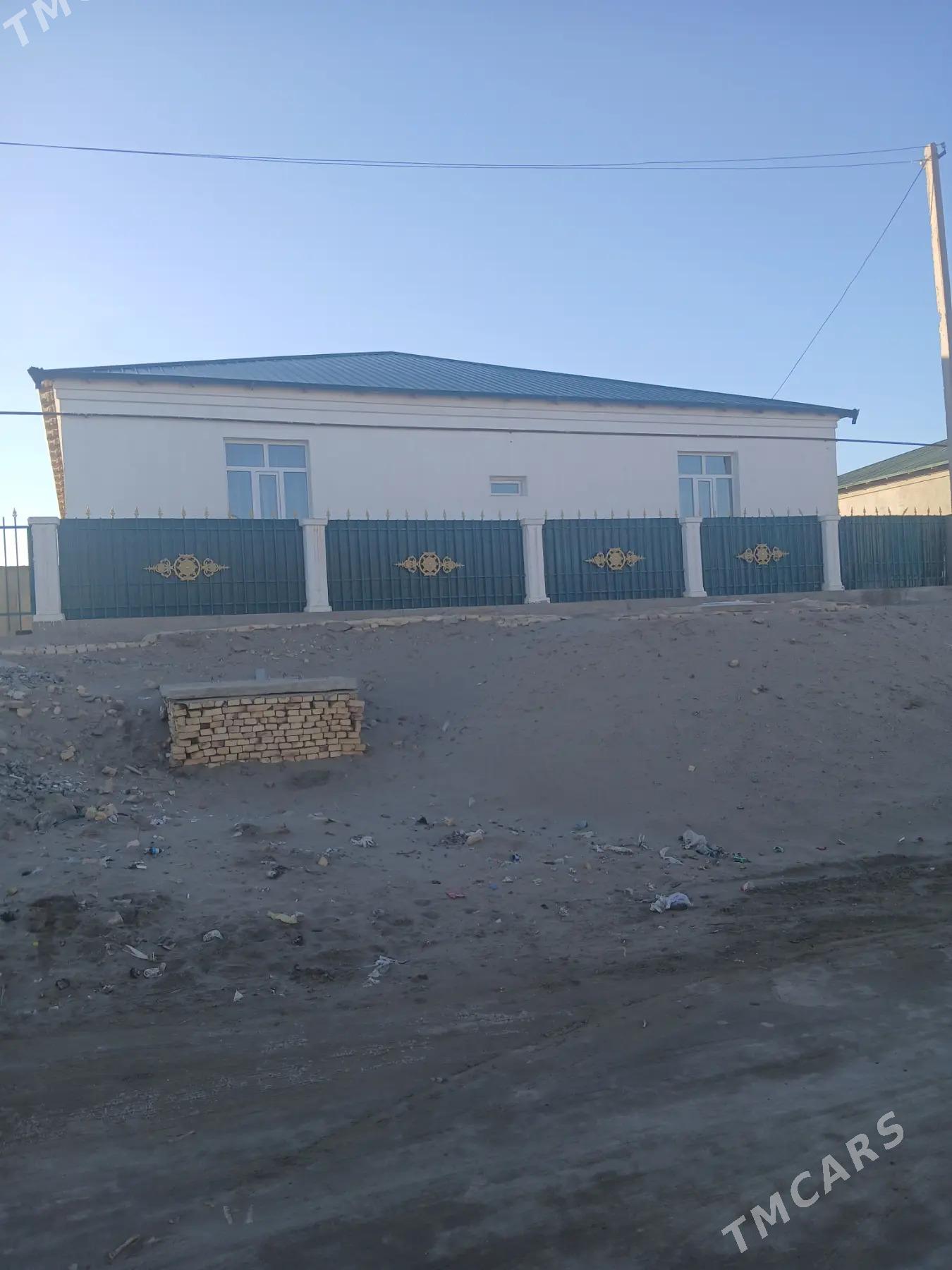 elitka jay - Дашогуз - img 1