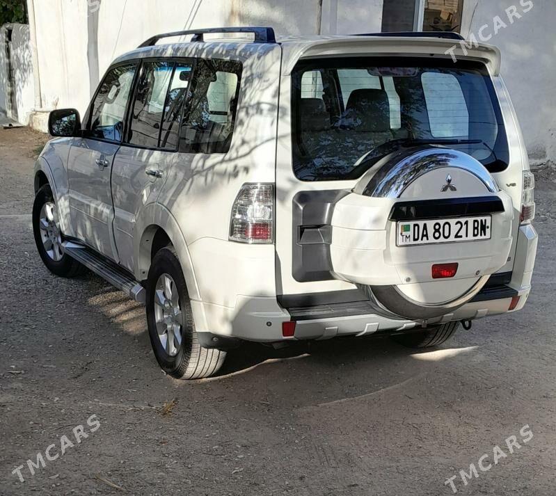 Mitsubishi Pajero 2010 - 245 000 TMT - Туркменбаши - img 4