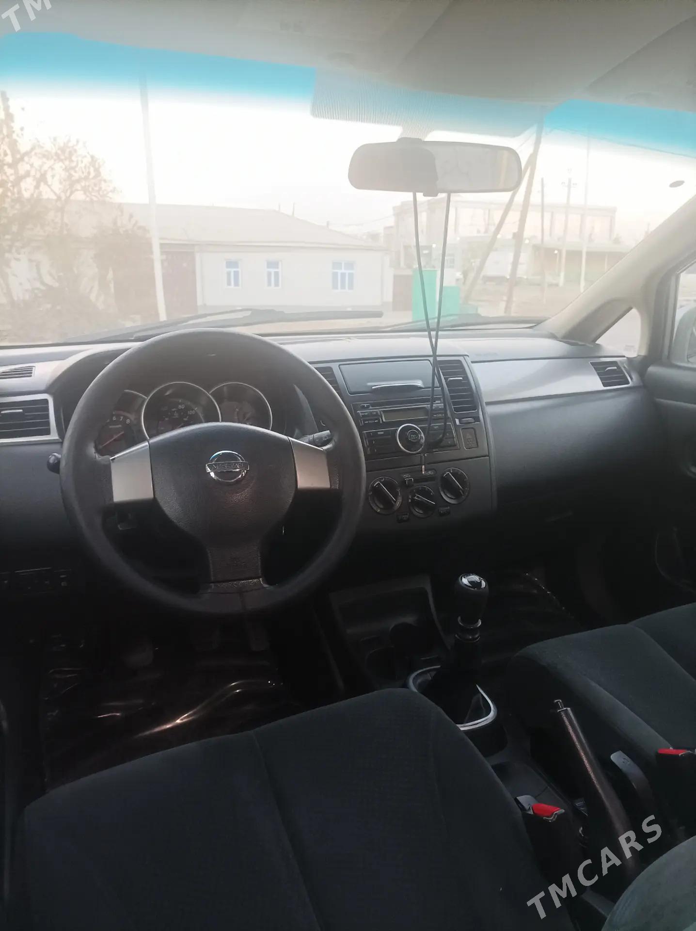 Toyota Corolla 2010 - 120 000 TMT - Ёлётен - img 2