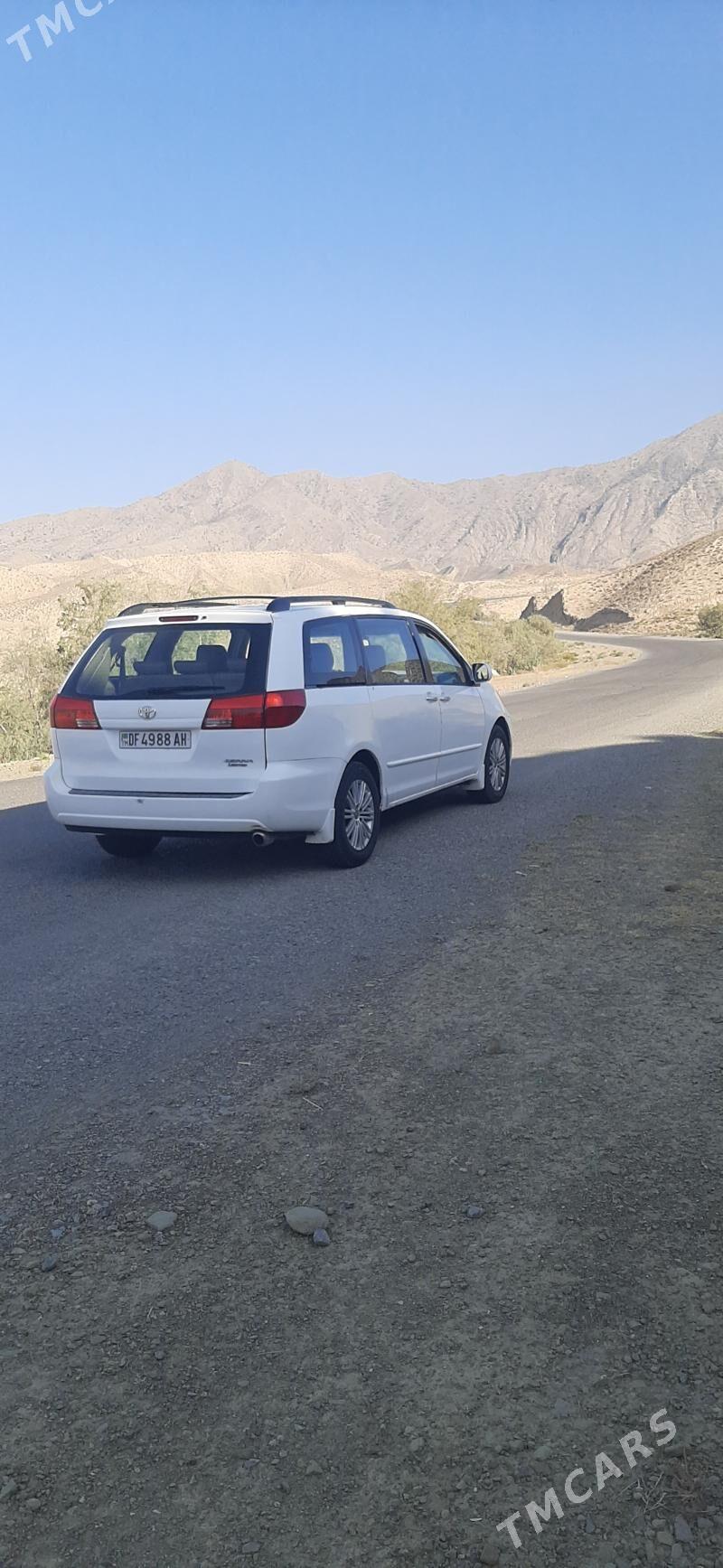 Toyota Sienna 2004 - 195 000 TMT - Теджен - img 3