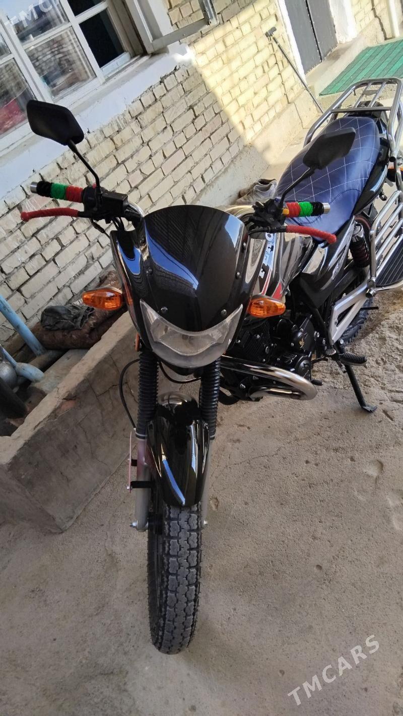 Fekon FK150-8G 2022 - 15 000 TMT - Bäherden - img 1