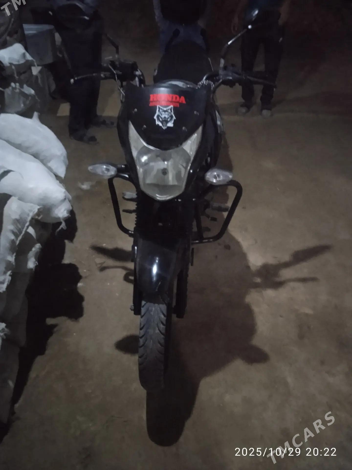 Honda Accord 2022 - 35 000 TMT - Сейди - img 2