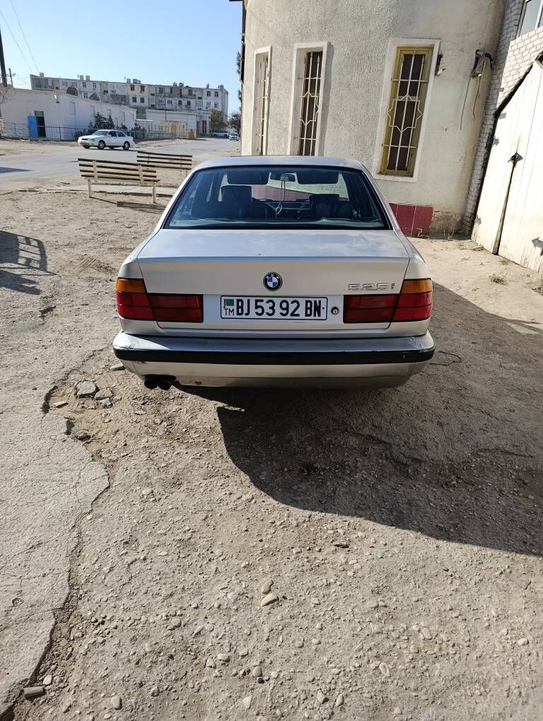 BMW 525 1990 - 55 000 TMT - Хазар - img 3