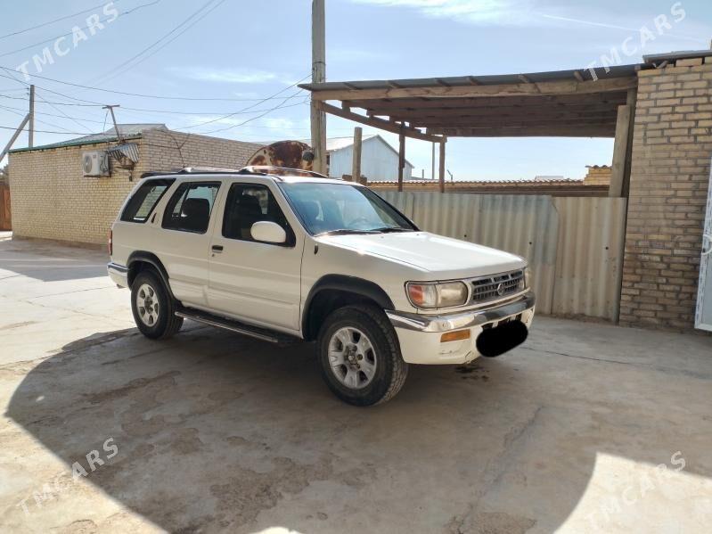 Nissan Pathfinder 1998 - 70 000 TMT - Мары - img 3