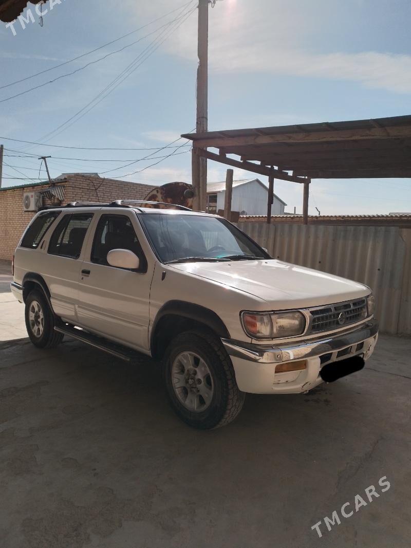 Nissan Pathfinder 1998 - 70 000 TMT - Мары - img 4