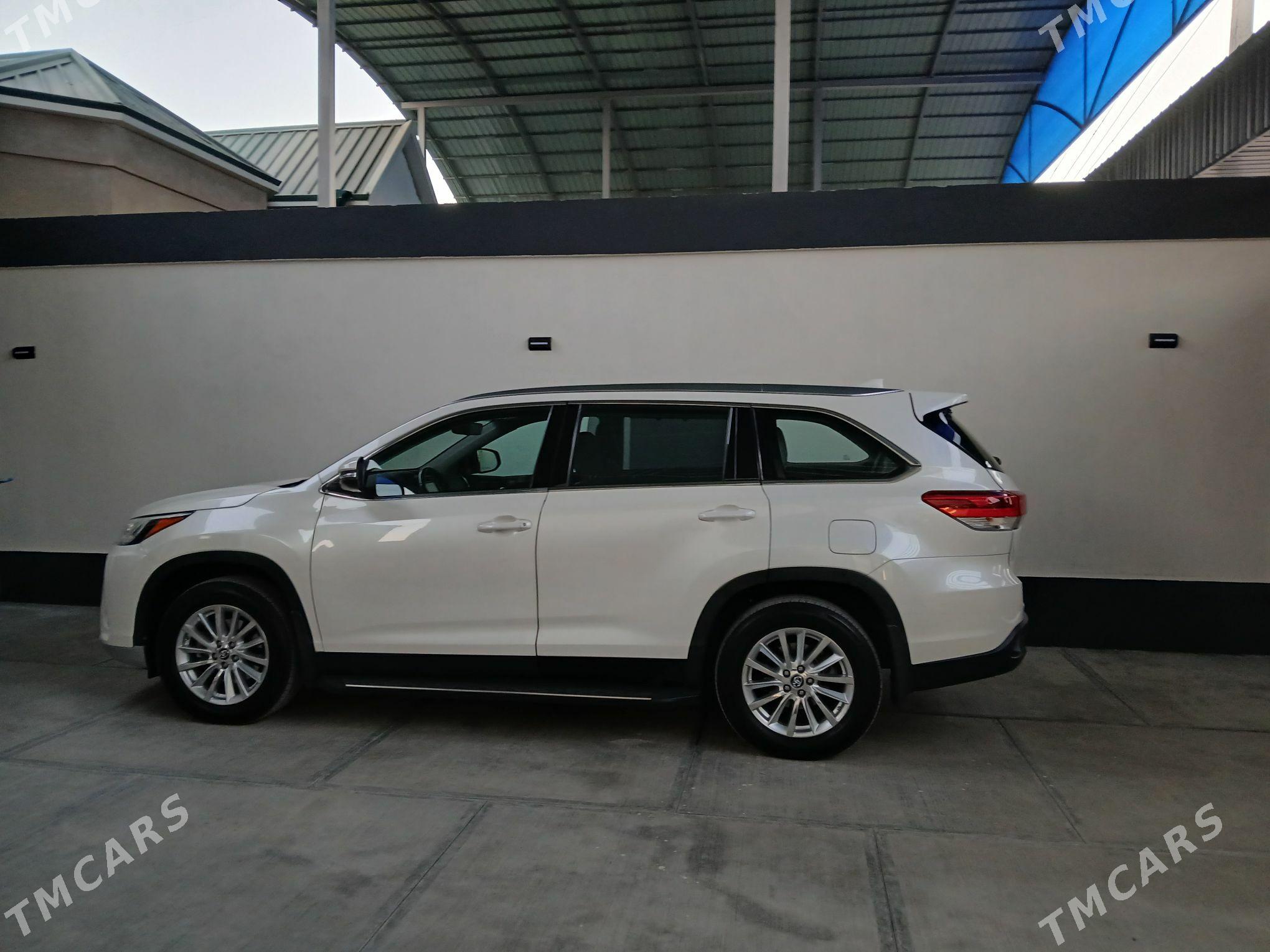 Toyota Highlander 2019 - 500 000 TMT - Ашхабад - img 1