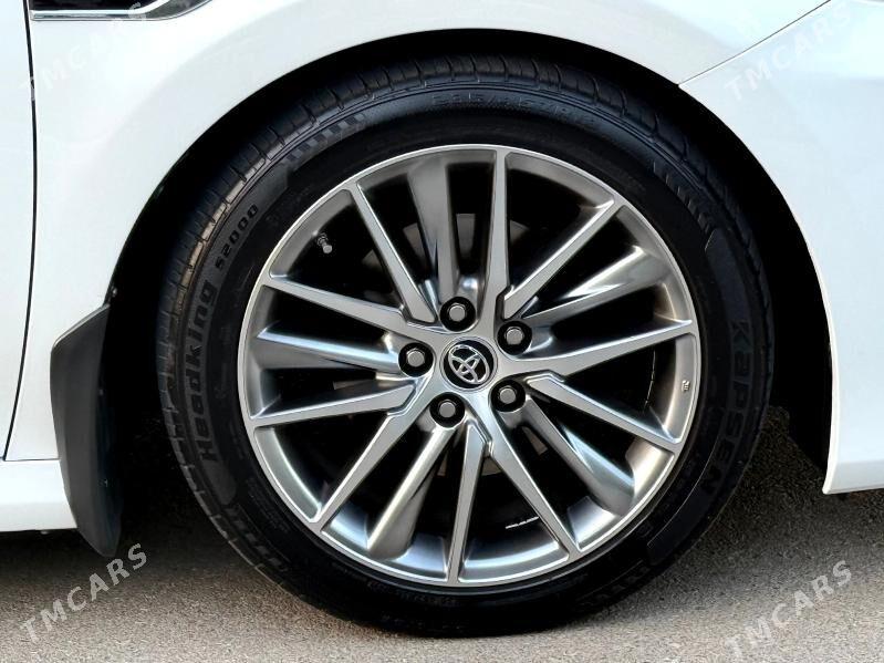 Toyota Camry 2018 - 395 000 TMT - Aşgabat - img 8