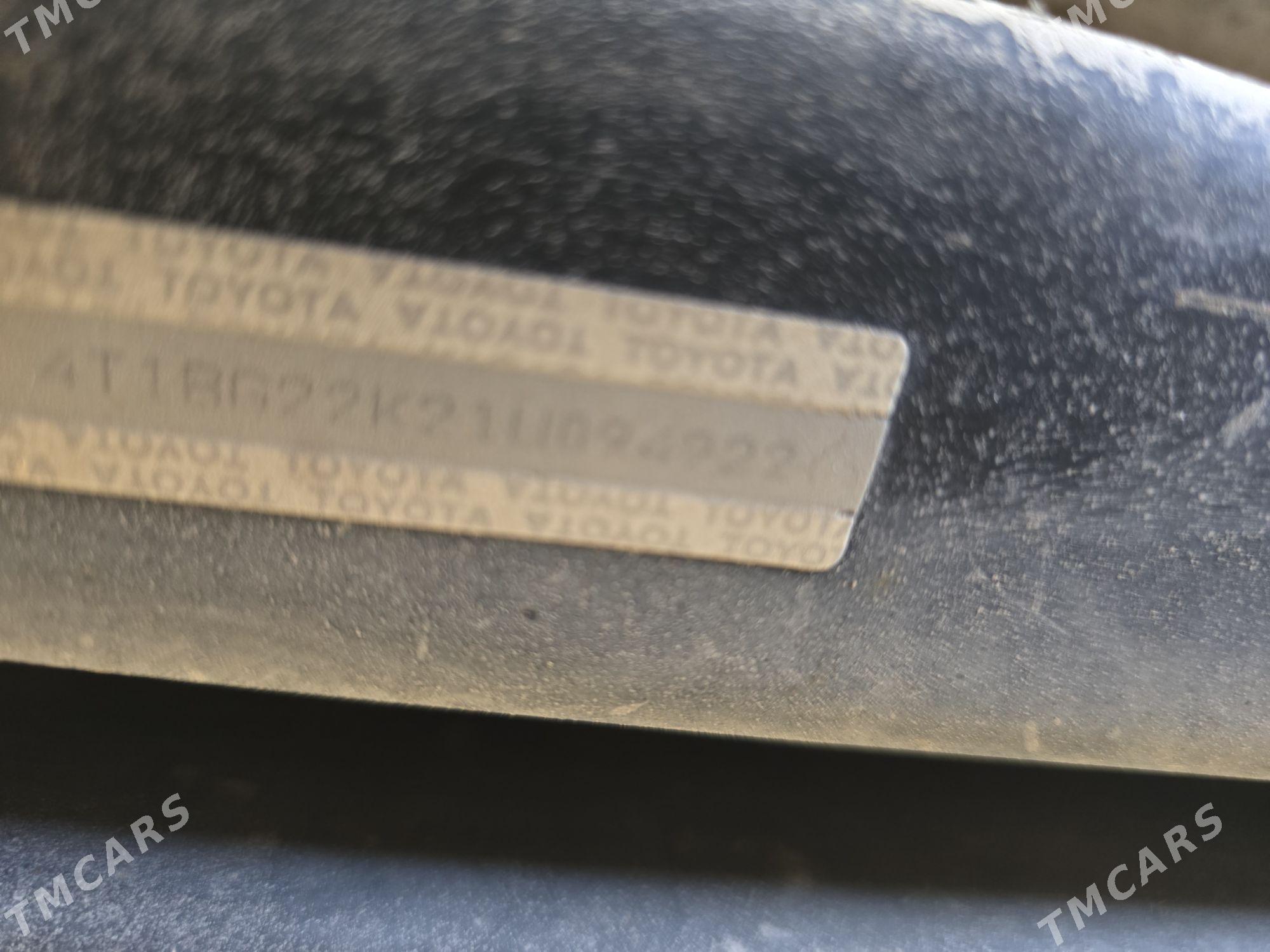 Toyota Camry 2001 - 133 000 TMT - Туркменабат - img 7