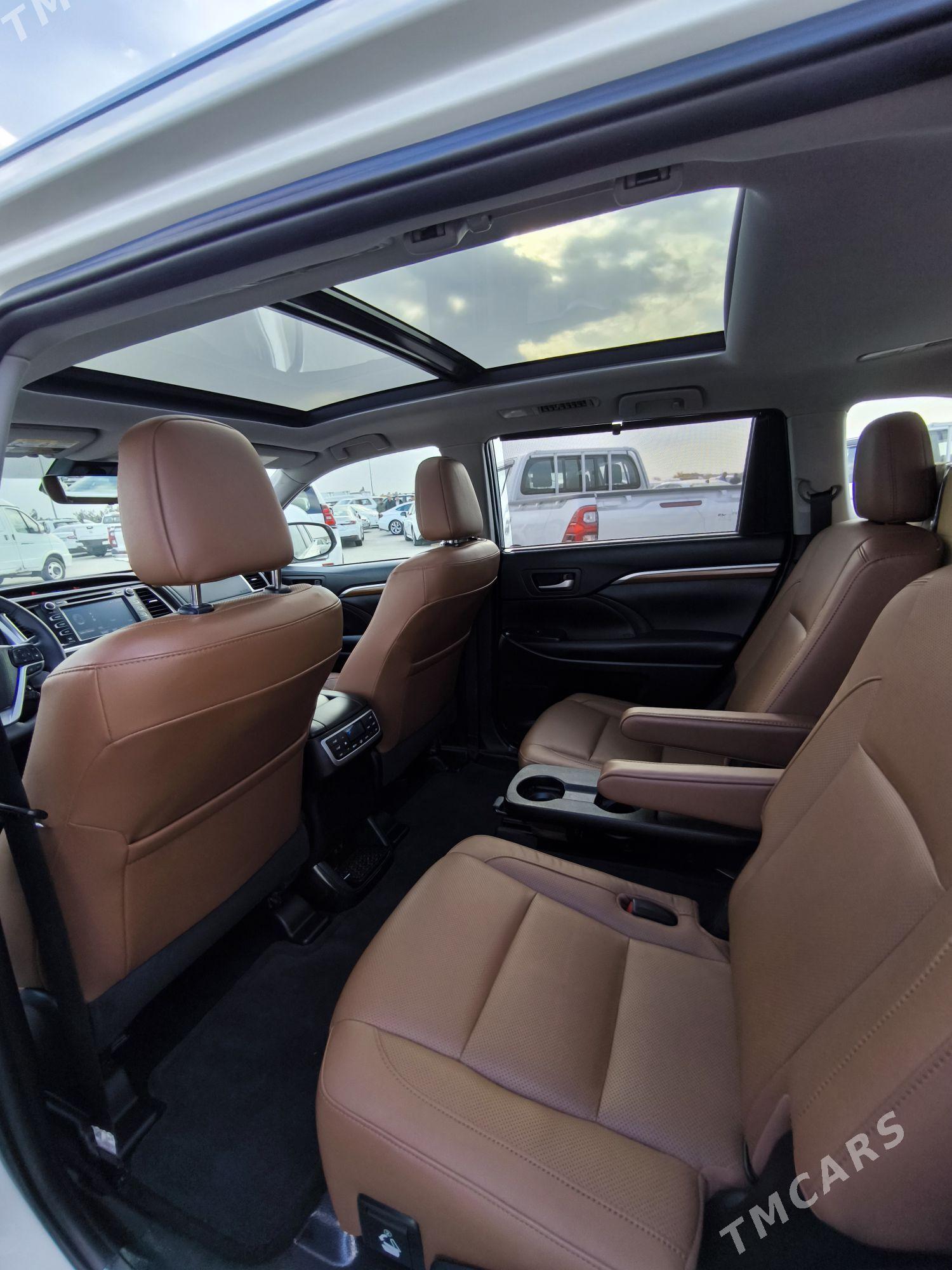 Toyota Highlander 2017 - 560 000 TMT - Ашхабад - img 8