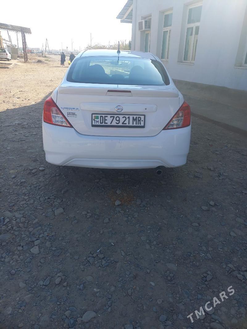 Nissan Versa 2017 - 150 000 TMT - Ёлётен - img 2