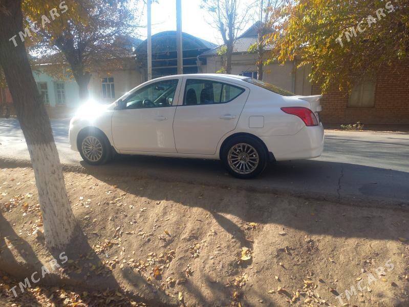 Nissan Versa 2017 - 150 000 TMT - Ёлётен - img 6