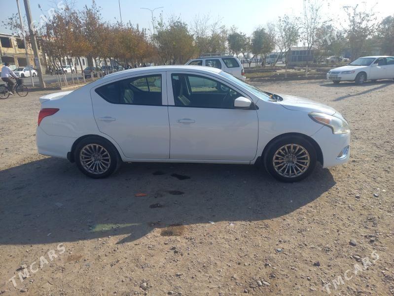 Nissan Versa 2017 - 150 000 TMT - Ёлётен - img 3
