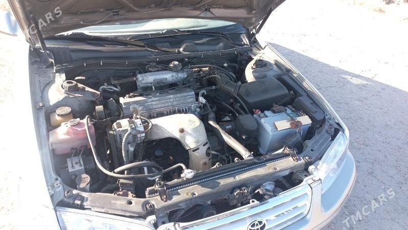 Toyota Camry 2001 - 140 000 TMT - Кёнеургенч - img 4