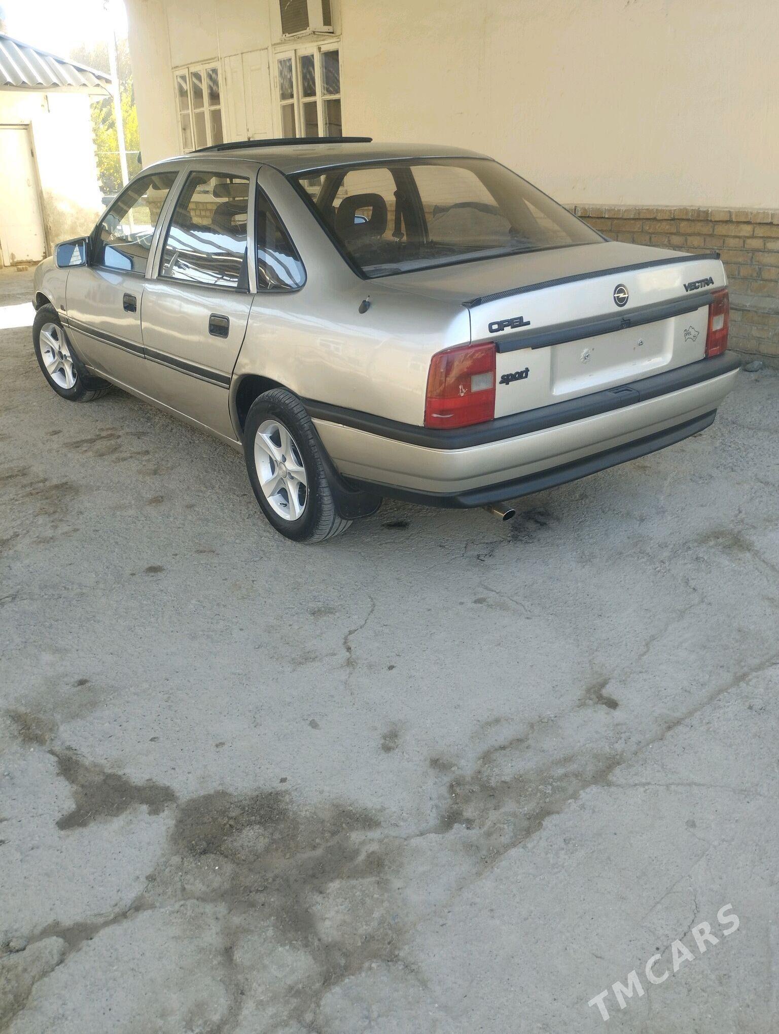 Opel Vectra 1992 - 40 000 TMT - Mary - img 4