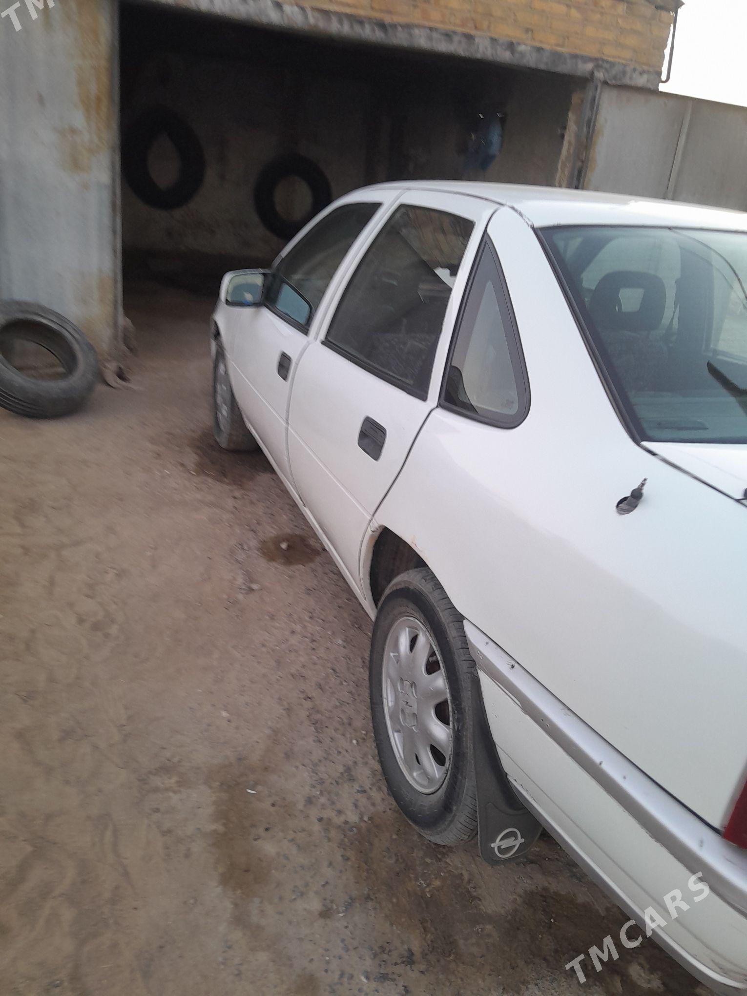 Opel Vectra 1992 - 26 500 TMT - Мургап - img 3