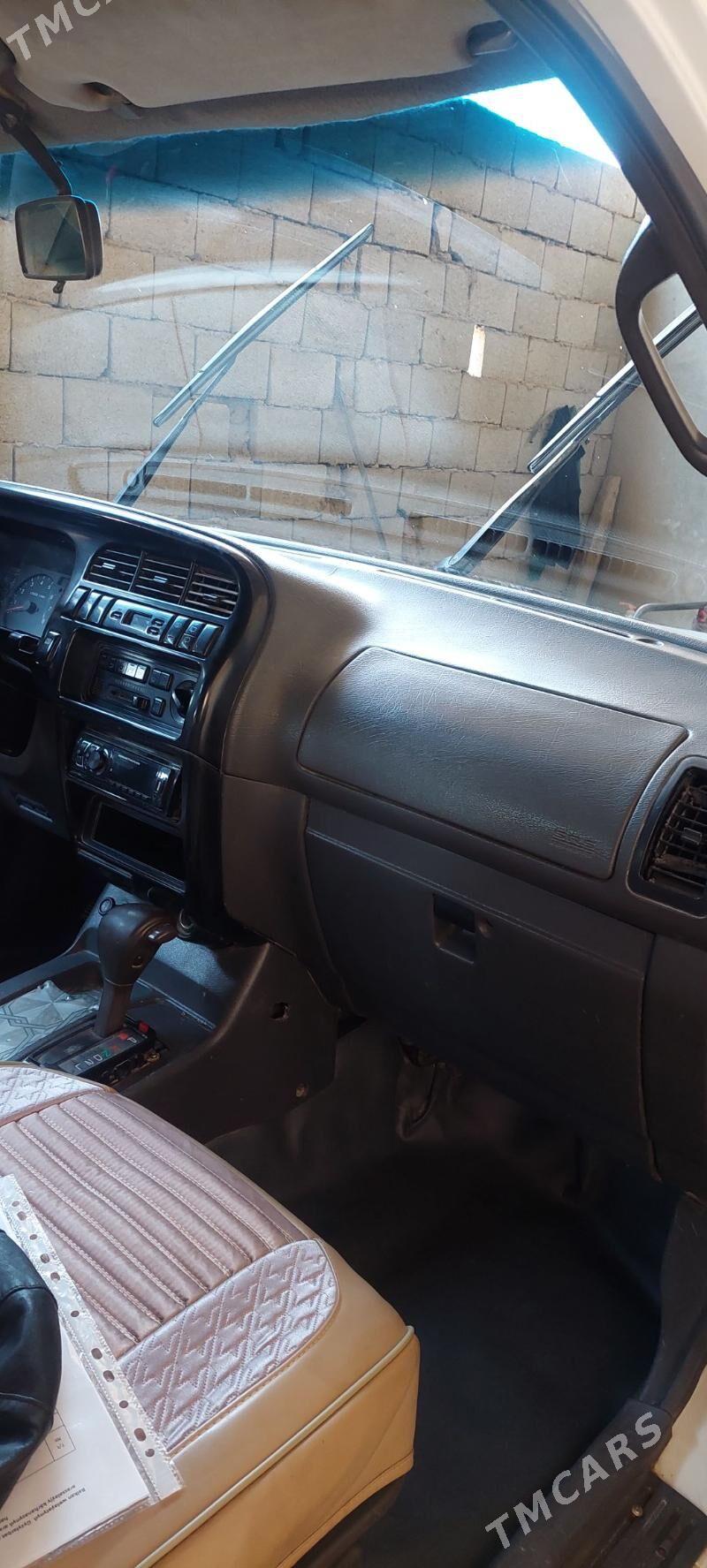 Isuzu Trooper 2000 - 70 000 TMT - Gyzylarbat - img 6