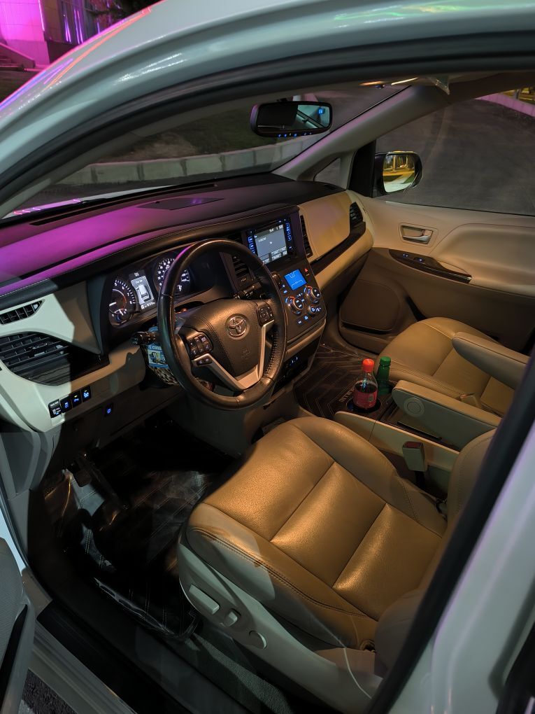 Toyota Sienna 2017 - 460 000 TMT - Aşgabat - img 6