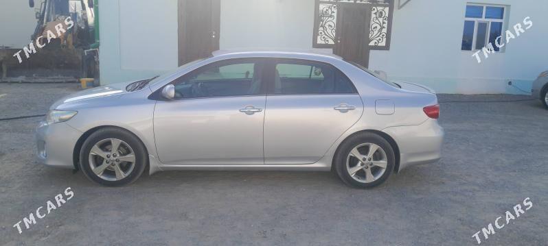 Toyota Corolla 2013 - 165 000 TMT - Ak bugdaý etraby - img 4
