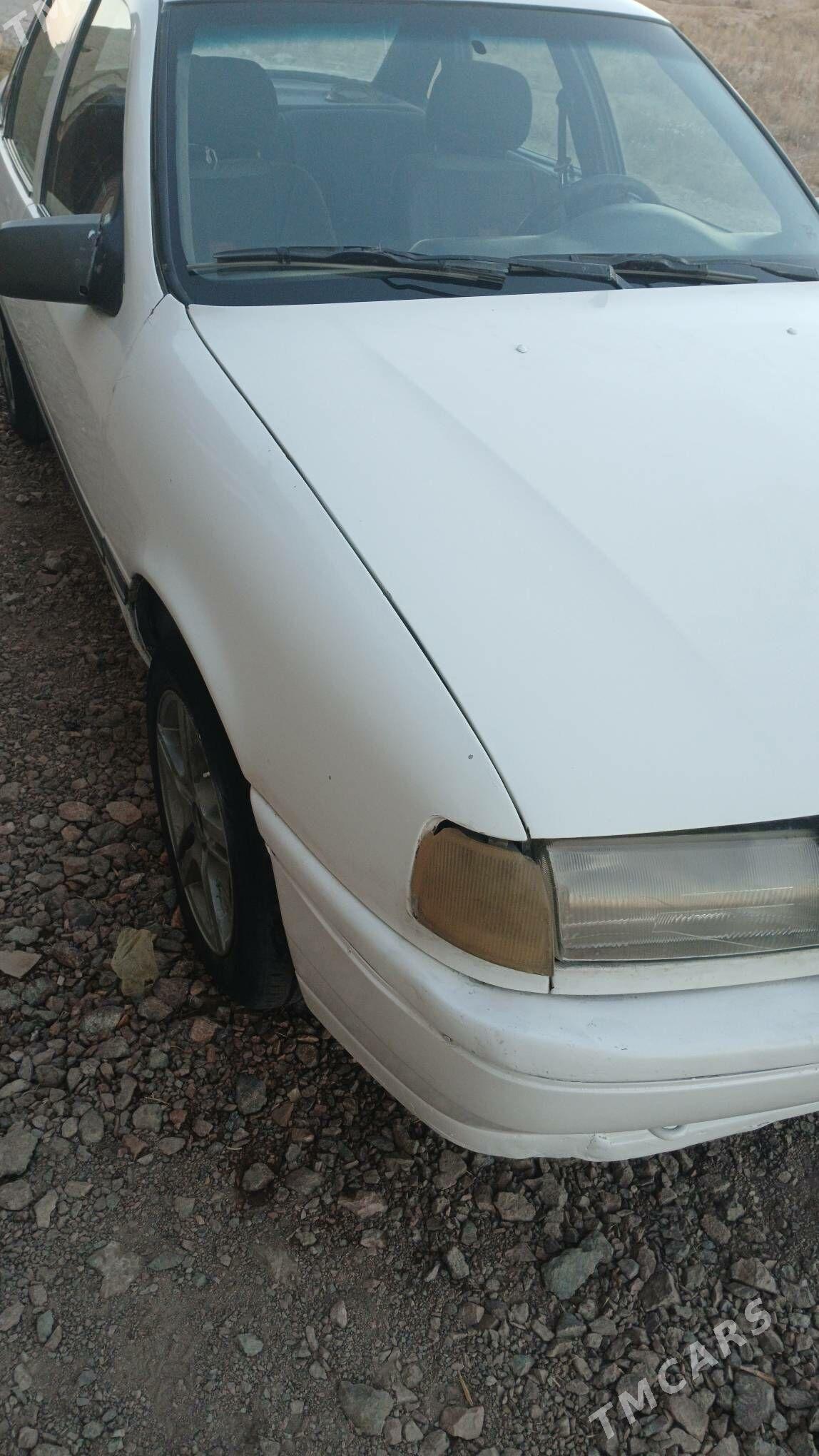 Opel Vectra 1989 - 30 000 TMT - Губадаг - img 2