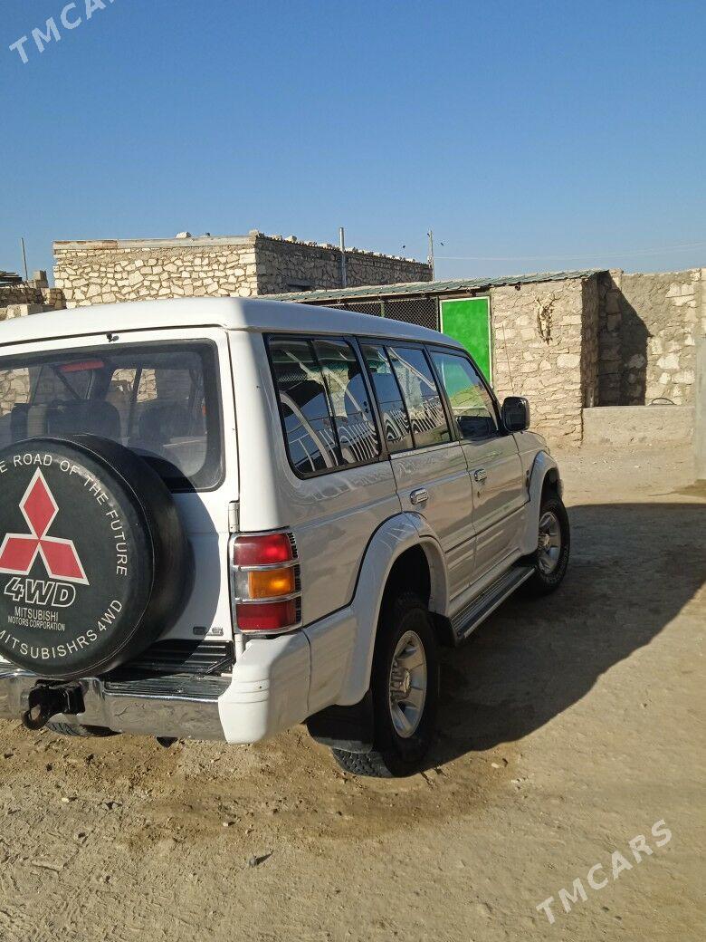 Mitsubishi Pajero 1993 - 60 000 TMT - Туркменбаши - img 6