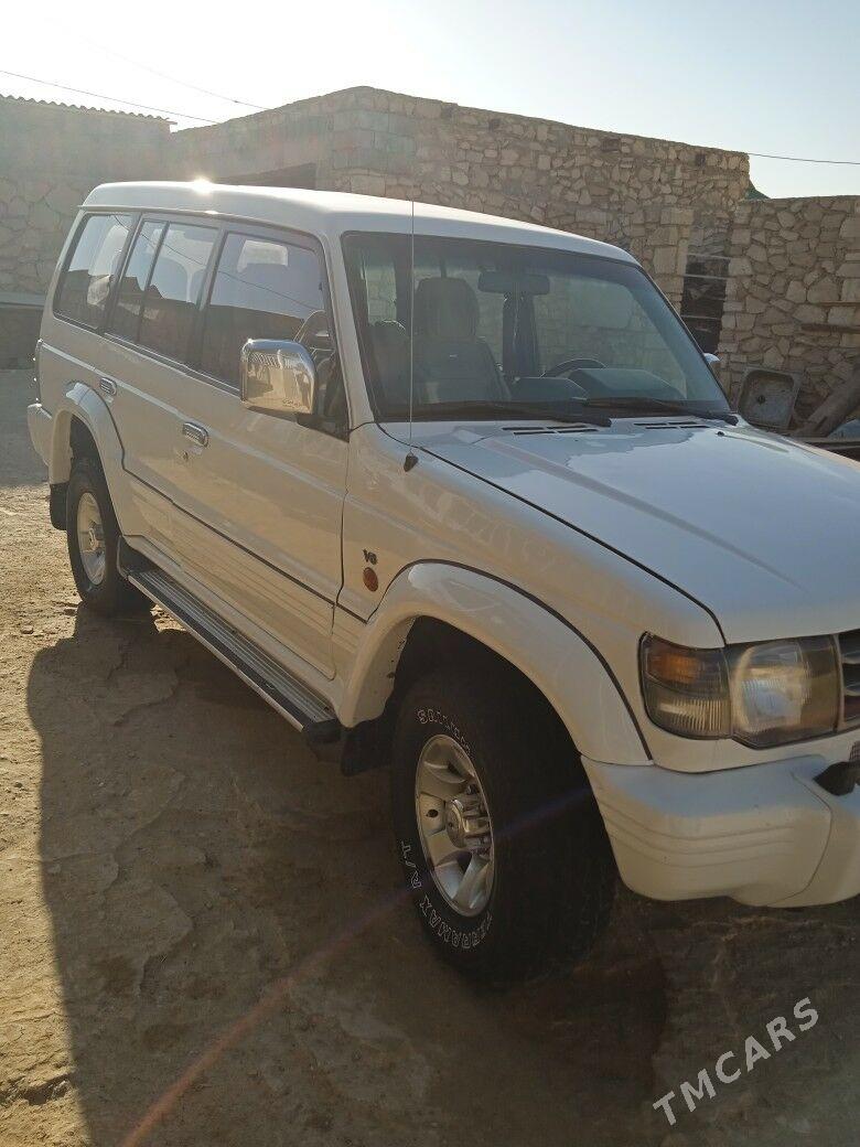 Mitsubishi Pajero 1993 - 60 000 TMT - Туркменбаши - img 2