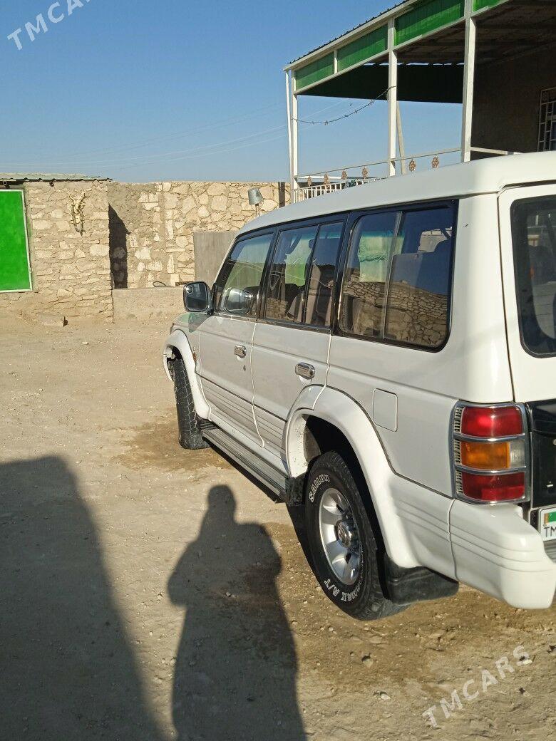 Mitsubishi Pajero 1993 - 60 000 TMT - Туркменбаши - img 7