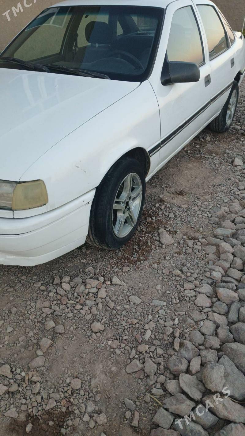 Opel Vectra 1989 - 30 000 TMT - Губадаг - img 7