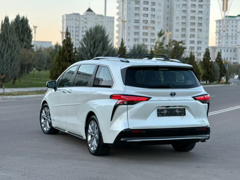 Toyota Sienna 2021 - 740 000 TMT - Aşgabat - img 9