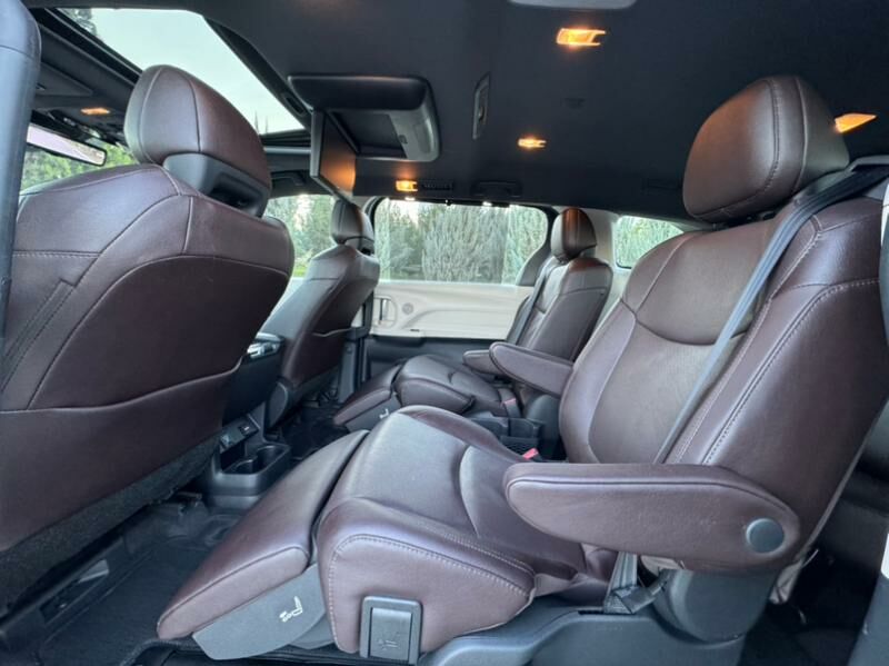 Toyota Sienna 2021 - 740 000 TMT - Aşgabat - img 10